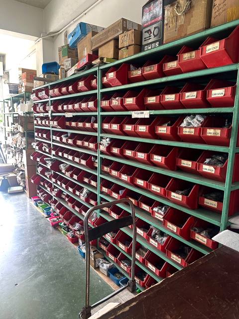 Small-parts stock